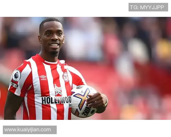 低重心足球明星的魅力与技巧解析如何在比赛中占据优势