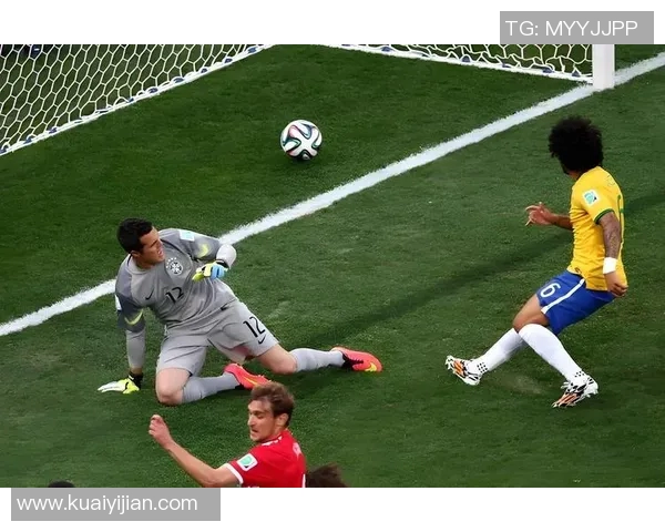 足球明星马奎尔精彩瞬间回顾与成就分析